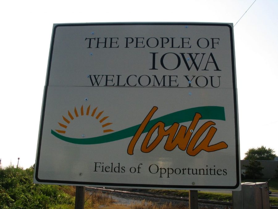 Iowa welcome sign 