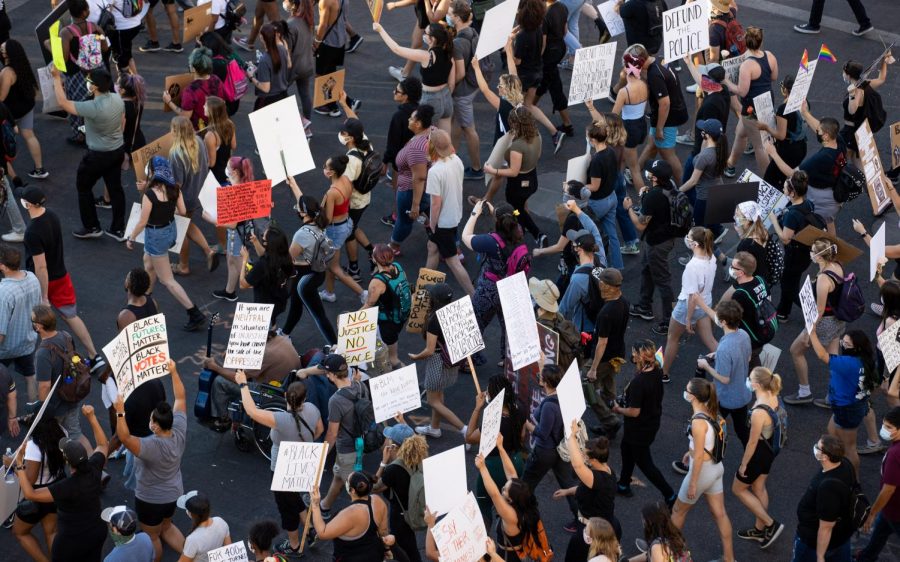 Protestors walk to Arizona City Hall 