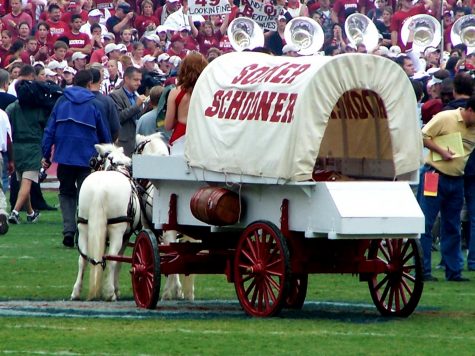 Oklahoma coach Lincoln Riley packed up and headed west to USC.